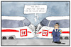 Cartoon: Bahn-Crashtest (small) by Kostas Koufogiorgos tagged karikatur,koufogiorgos,illustration,cartoon,ice,bahn,crash,crashtest,infrastruktur,zug,reporter,meldung,nachrichten