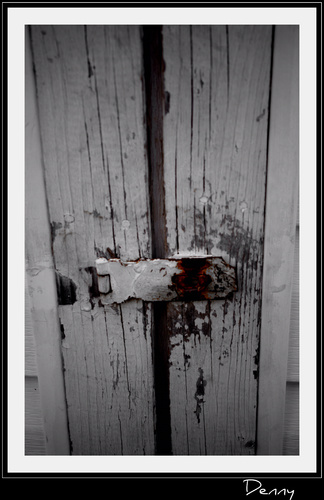 Cartoon: Barn Door (medium) by Krinisty tagged barn,door,yard,lock,key,wood,art,photography,krinisty,white,paint,chipped,weather,happy