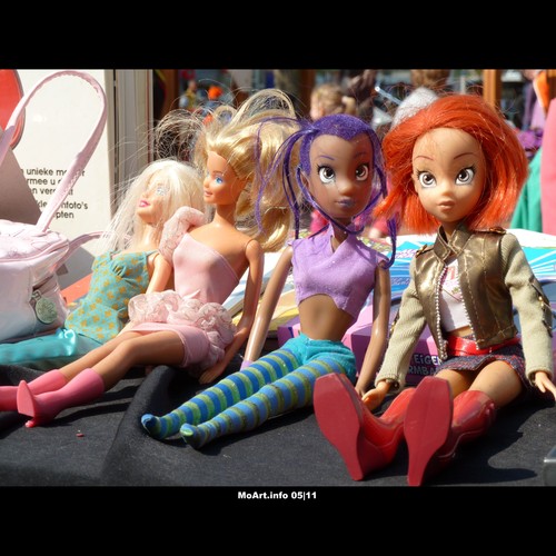 Cartoon: MoArt - The Doll World 2 (medium) by MoArt Rotterdam tagged poppenwereld,dollworld,ken,barbie,poppen,dolls,pop,doll,moartcards,moart,rotterdam