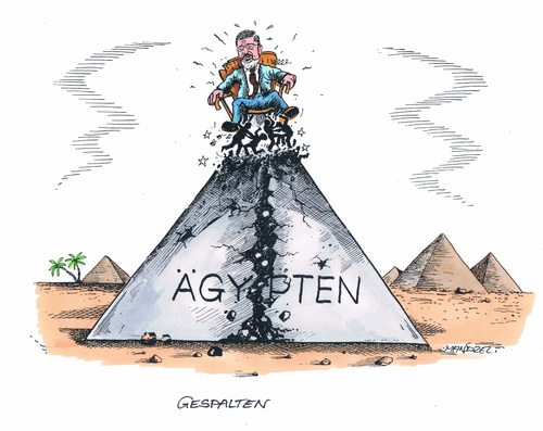 Cartoon: Geteiltes Ägypten (medium) by mandzel tagged ägypten,mursi,geteiltes,volk,pyramide,ägypten,mursi,geteiltes,volk,pyramide